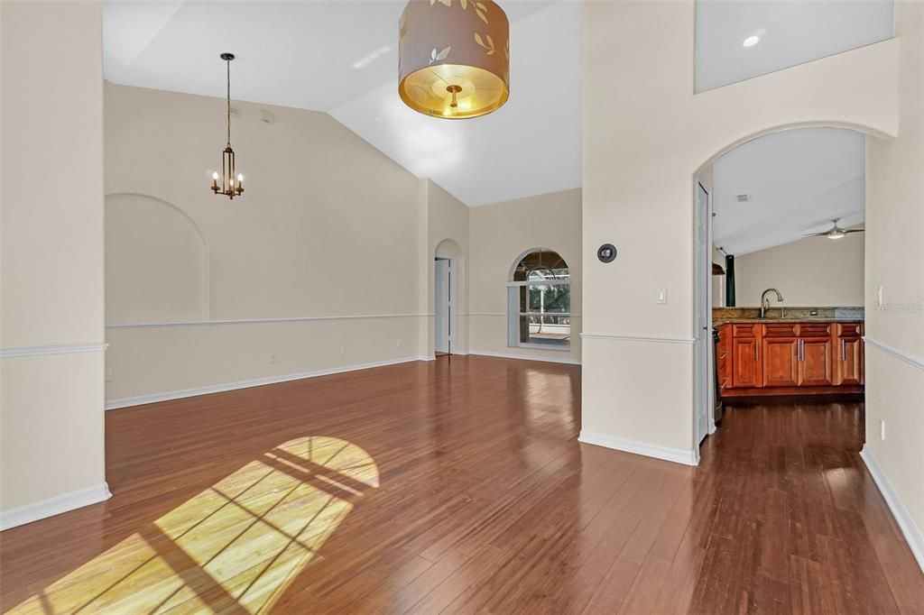 For Sale: $489,000 (4 beds, 3 baths, 2100 Square Feet)