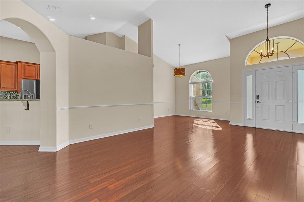 For Sale: $489,000 (4 beds, 3 baths, 2100 Square Feet)