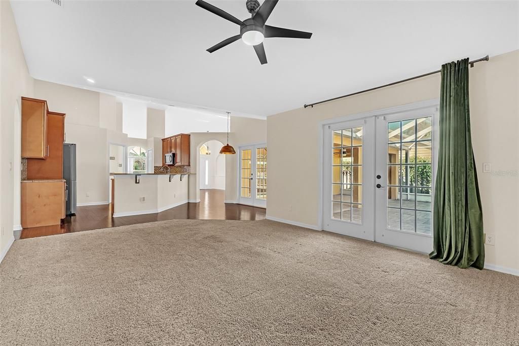 For Sale: $489,000 (4 beds, 3 baths, 2100 Square Feet)