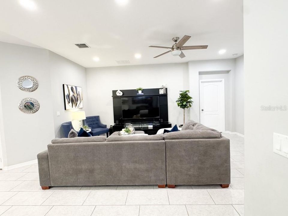 Active With Contract: $3,100 (4 beds, 3 baths, 2190 Square Feet)