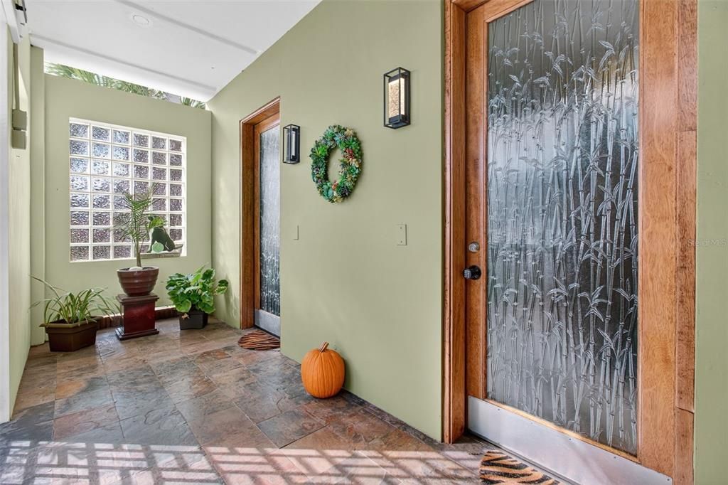 待售: $3,480,000 (7 贝兹, 7 浴室, 5168 平方英尺)