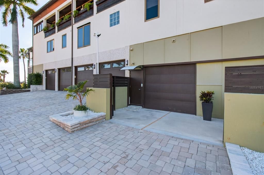 待售: $3,480,000 (7 贝兹, 7 浴室, 5168 平方英尺)