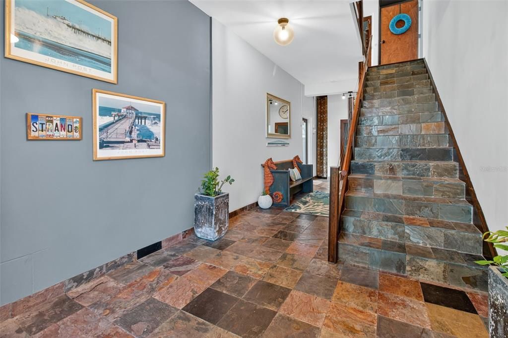 待售: $3,480,000 (7 贝兹, 7 浴室, 5168 平方英尺)