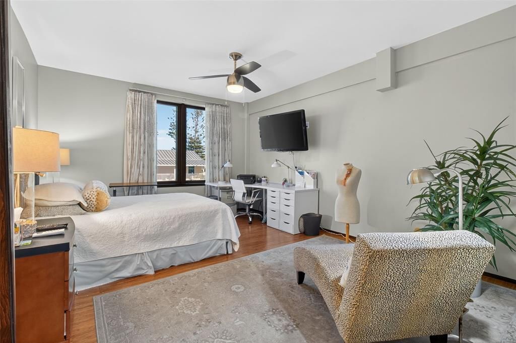 待售: $3,480,000 (7 贝兹, 7 浴室, 5168 平方英尺)