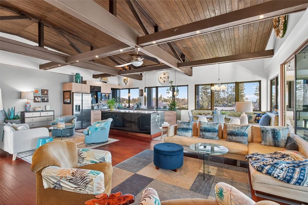 待售: $3,480,000 (7 贝兹, 7 浴室, 5168 平方英尺)