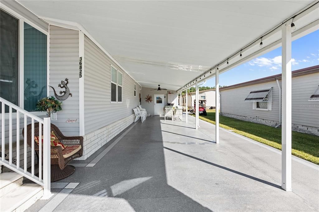 合同活跃: $239,600 (2 贝兹, 2 浴室, 1444 平方英尺)