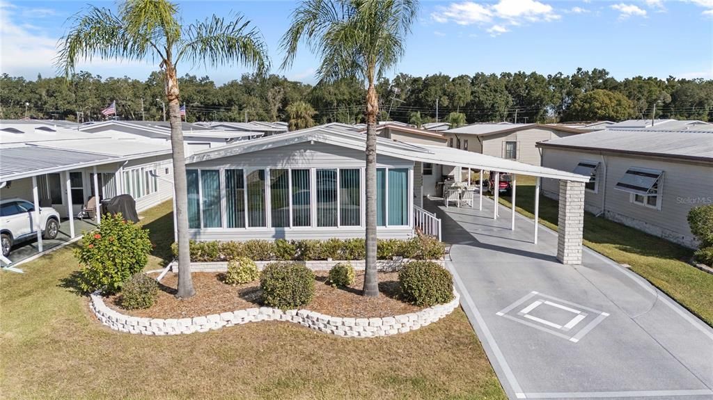 合同活跃: $239,600 (2 贝兹, 2 浴室, 1444 平方英尺)