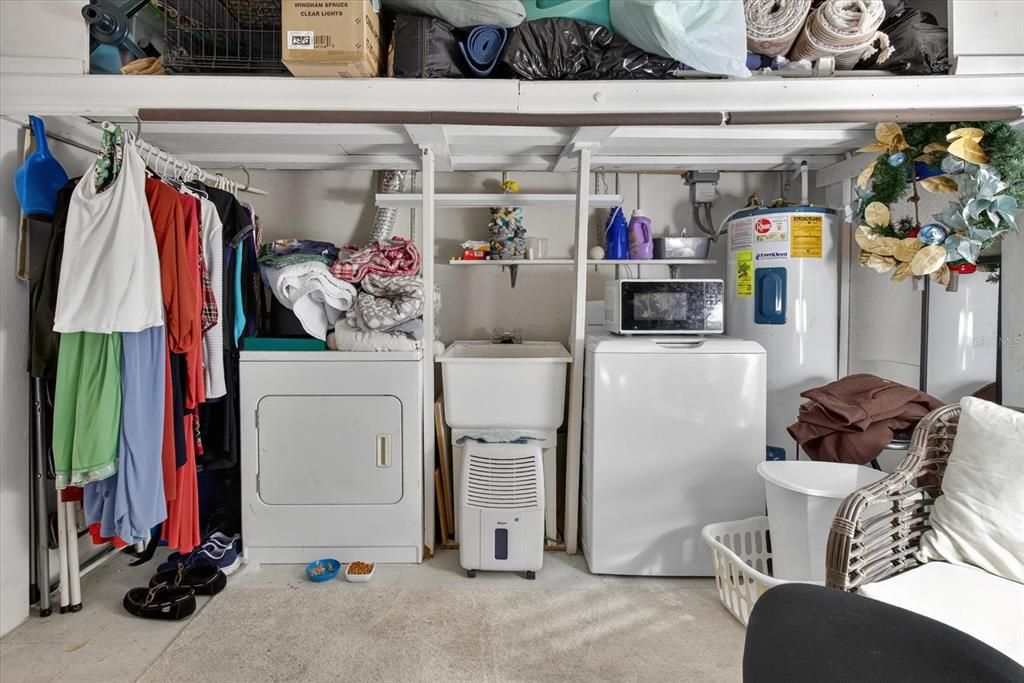 For Sale: $185,000 (2 beds, 2 baths, 1000 Square Feet)