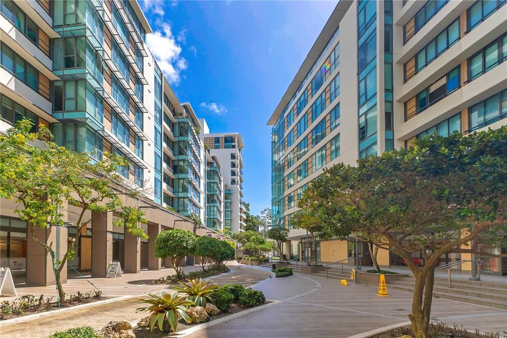 For Rent: $7,500 (2 beds, 2 baths, 2169 Square Feet)