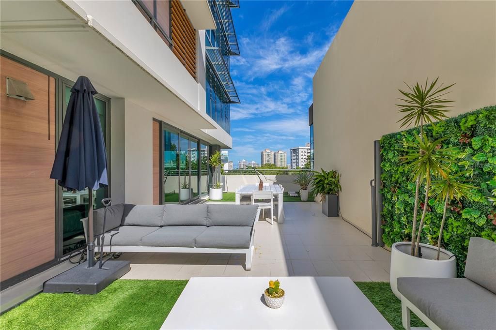 For Rent: $7,500 (2 beds, 2 baths, 2169 Square Feet)