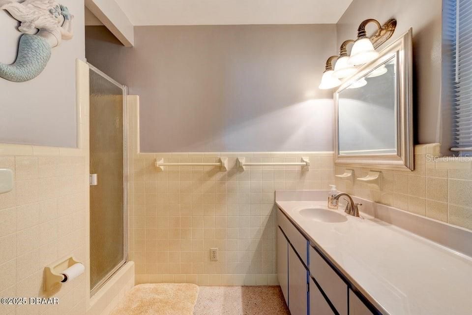 For Sale: $474,700 (3 beds, 2 baths, 1740 Square Feet)