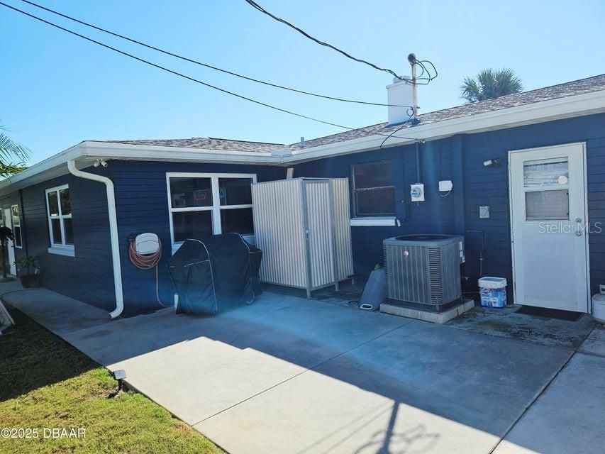 For Sale: $474,700 (3 beds, 2 baths, 1740 Square Feet)