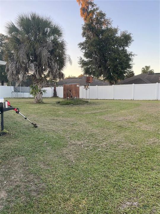 На продажу: $289,900 (4 спален, 2 ванн, 1775 Квадратных фут)