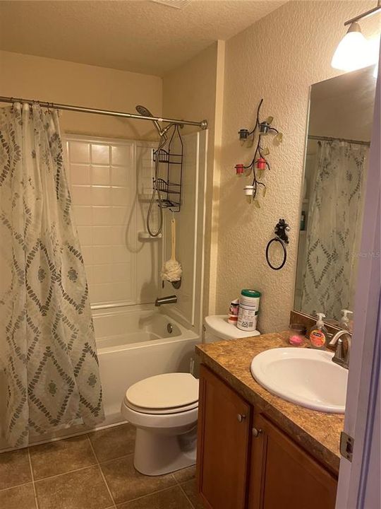 На продажу: $289,900 (4 спален, 2 ванн, 1775 Квадратных фут)