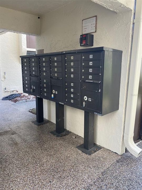 Active With Contract: $74,900 (2 beds, 1 baths, 857 Square Feet)