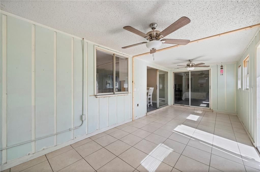 Под контрактом: $239,000 (3 спален, 2 ванн, 1360 Квадратных фут)