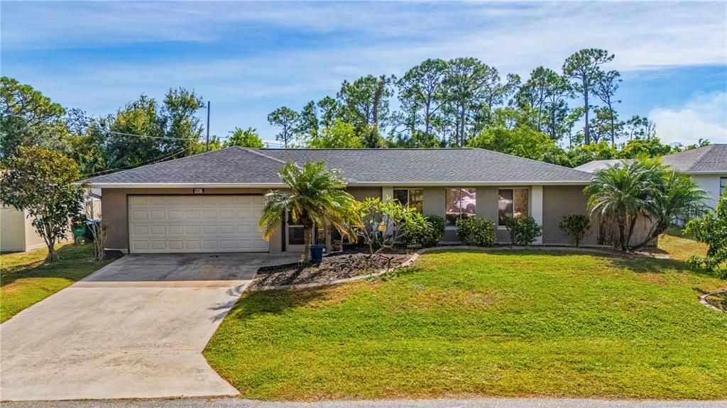 Под контрактом: $239,000 (3 спален, 2 ванн, 1360 Квадратных фут)