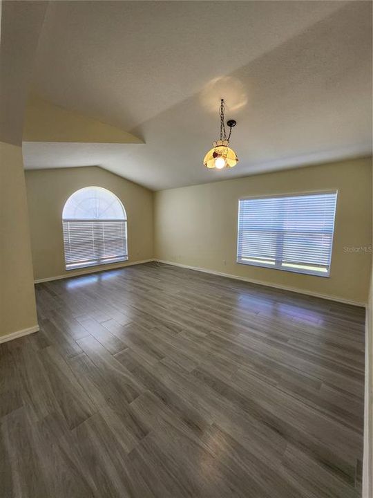 Active With Contract: $2,195 (4 beds, 2 baths, 2080 Square Feet)