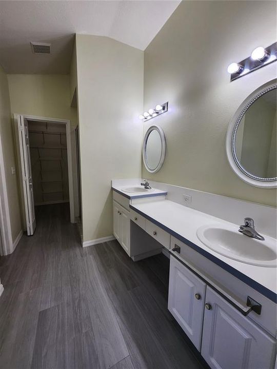 Active With Contract: $2,195 (4 beds, 2 baths, 2080 Square Feet)