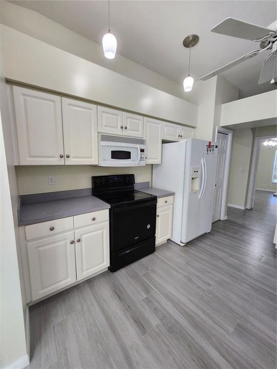Active With Contract: $2,195 (4 beds, 2 baths, 2080 Square Feet)