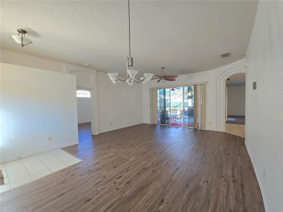 Active With Contract: $320,000 (2 beds, 2 baths, 2399 Square Feet)