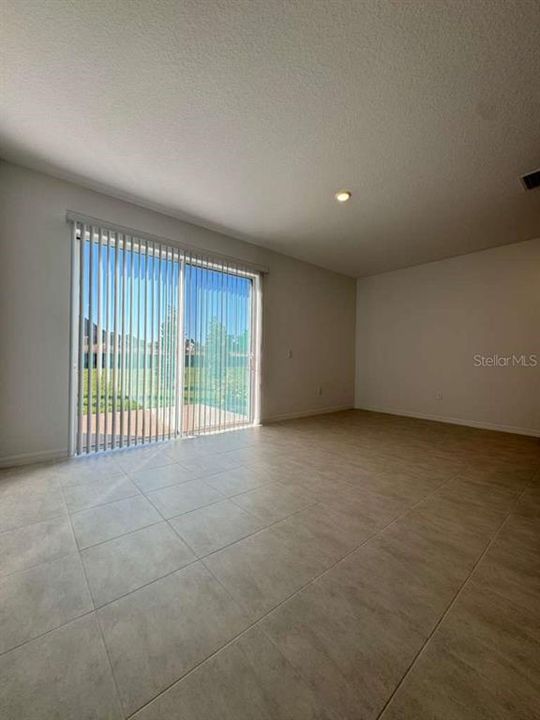 En Renta: $1,895 (3 camas, 2 baños, 1404 Pies cuadrados)