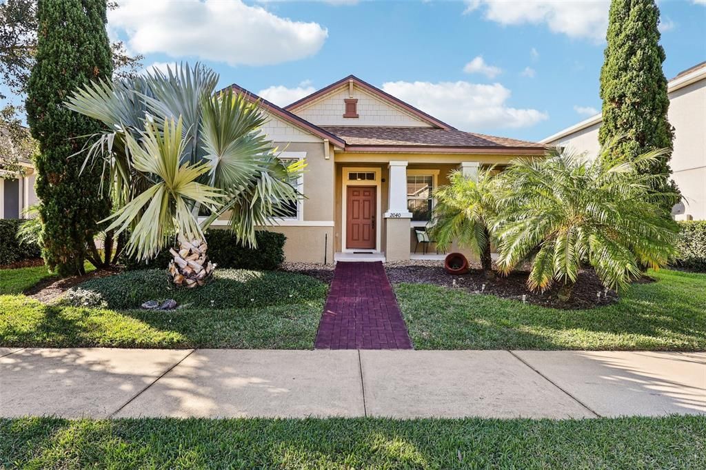 En Venta: $443,000 (4 camas, 2 baños, 1981 Pies cuadrados)