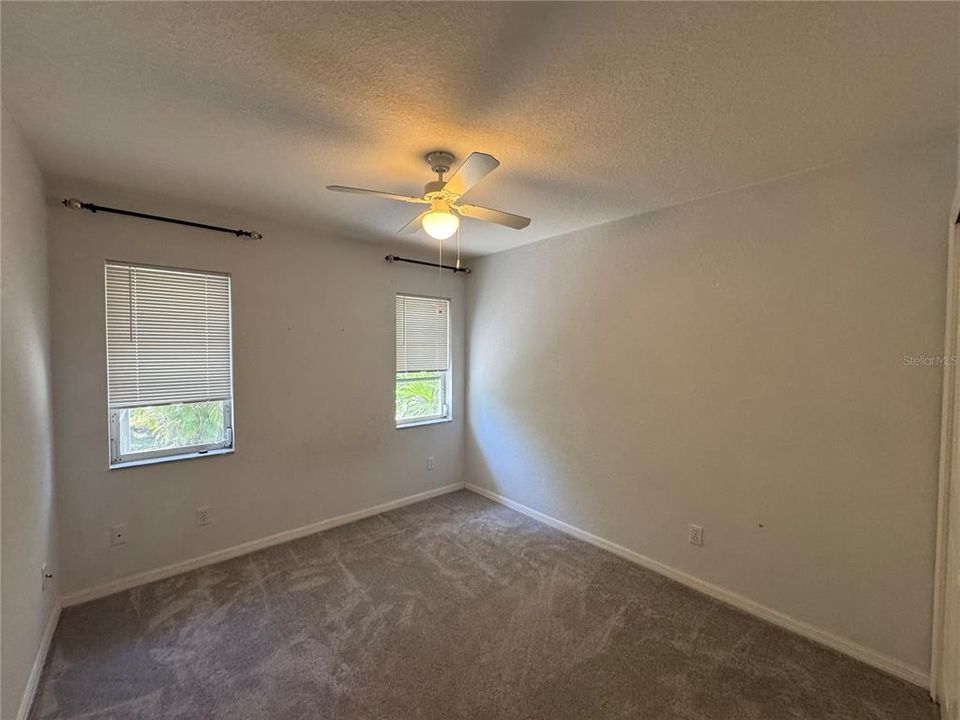 For Rent: $2,400 (3 beds, 2 baths, 1806 Square Feet)