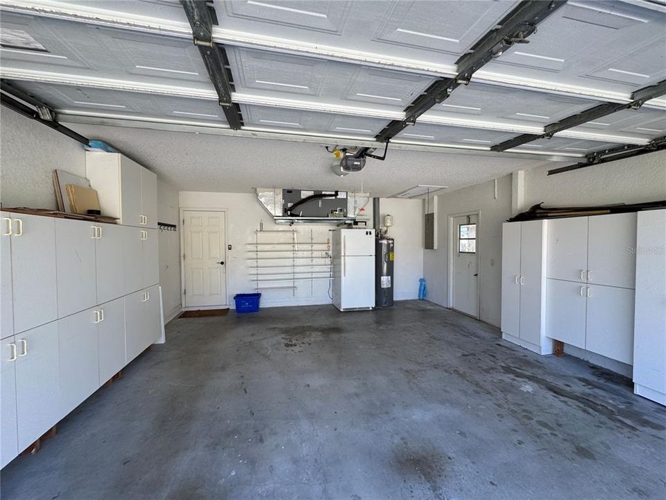 For Rent: $2,400 (3 beds, 2 baths, 1806 Square Feet)