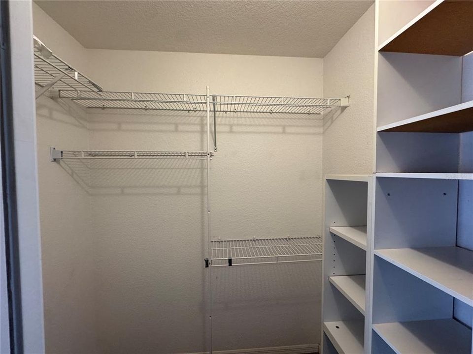 For Rent: $2,400 (3 beds, 2 baths, 1806 Square Feet)