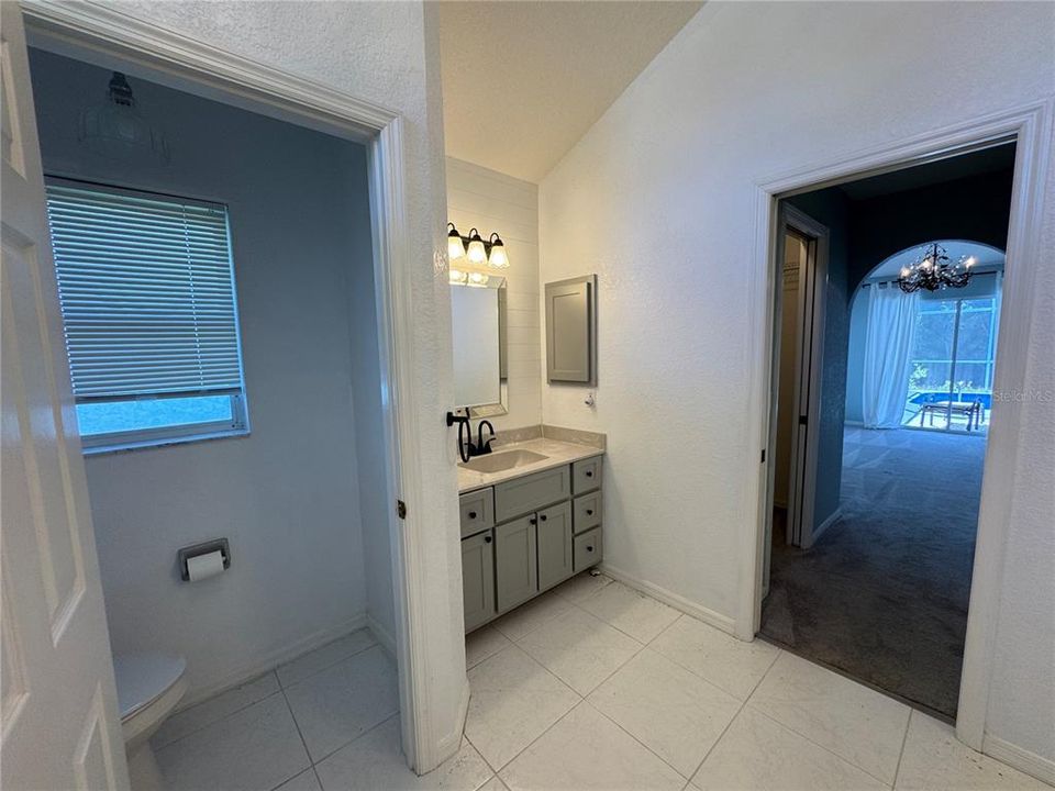 For Rent: $2,400 (3 beds, 2 baths, 1806 Square Feet)