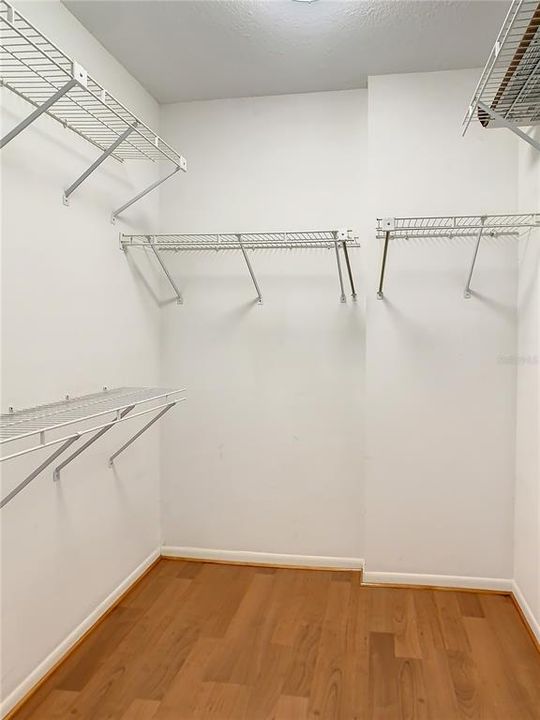 В аренду: $2,100 (2 спален, 2 ванн, 1075 Квадратных фут)