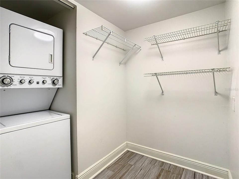 В аренду: $2,100 (2 спален, 2 ванн, 1075 Квадратных фут)