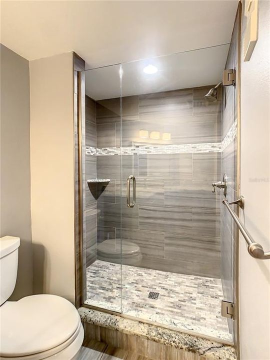 В аренду: $2,100 (2 спален, 2 ванн, 1075 Квадратных фут)