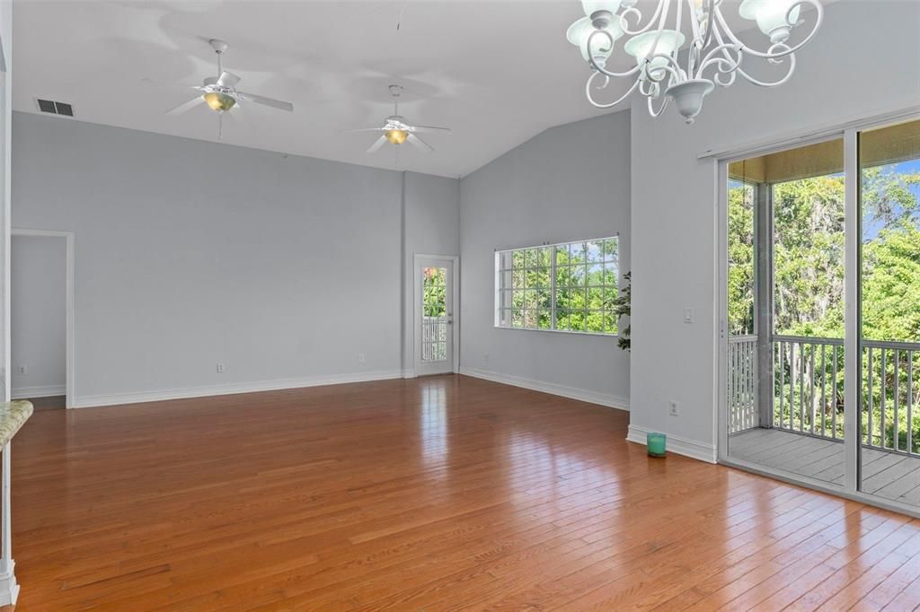 For Sale: $349,900 (3 beds, 2 baths, 1680 Square Feet)