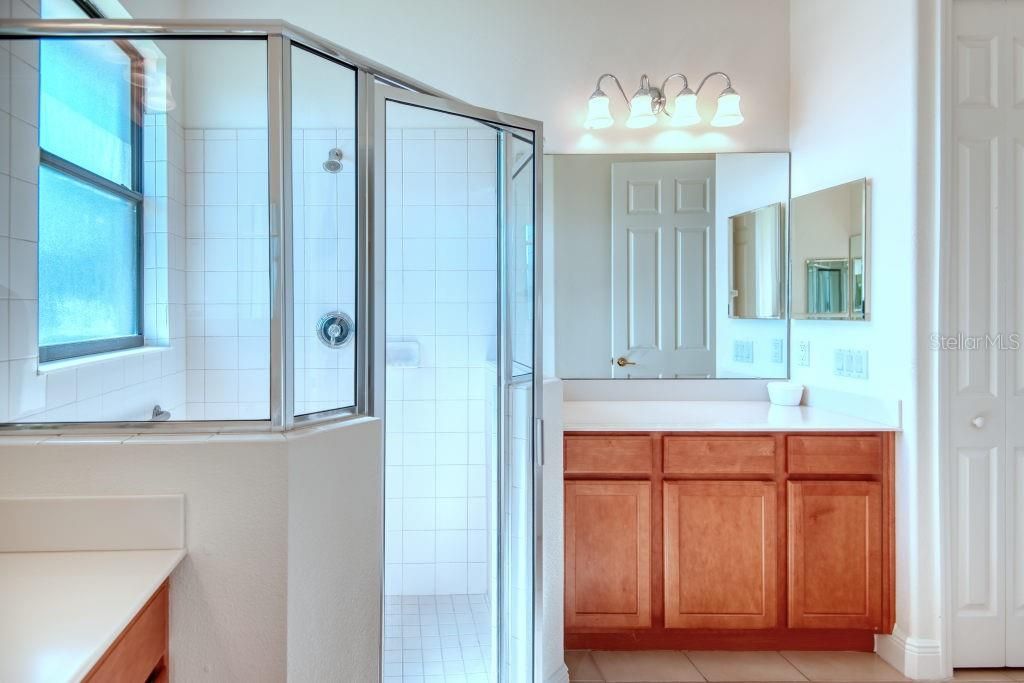 На продажу: $309,900 (2 спален, 2 ванн, 1629 Квадратных фут)