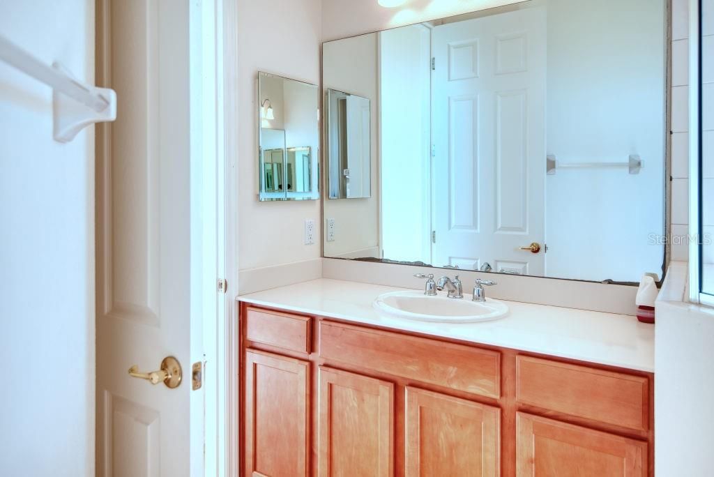 На продажу: $309,900 (2 спален, 2 ванн, 1629 Квадратных фут)