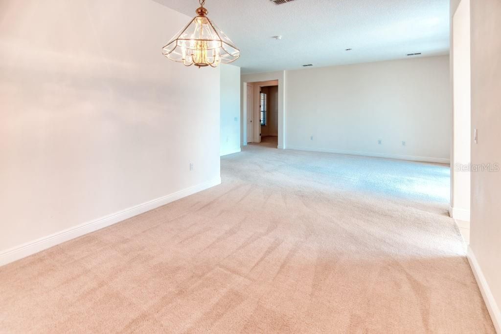 На продажу: $309,900 (2 спален, 2 ванн, 1629 Квадратных фут)