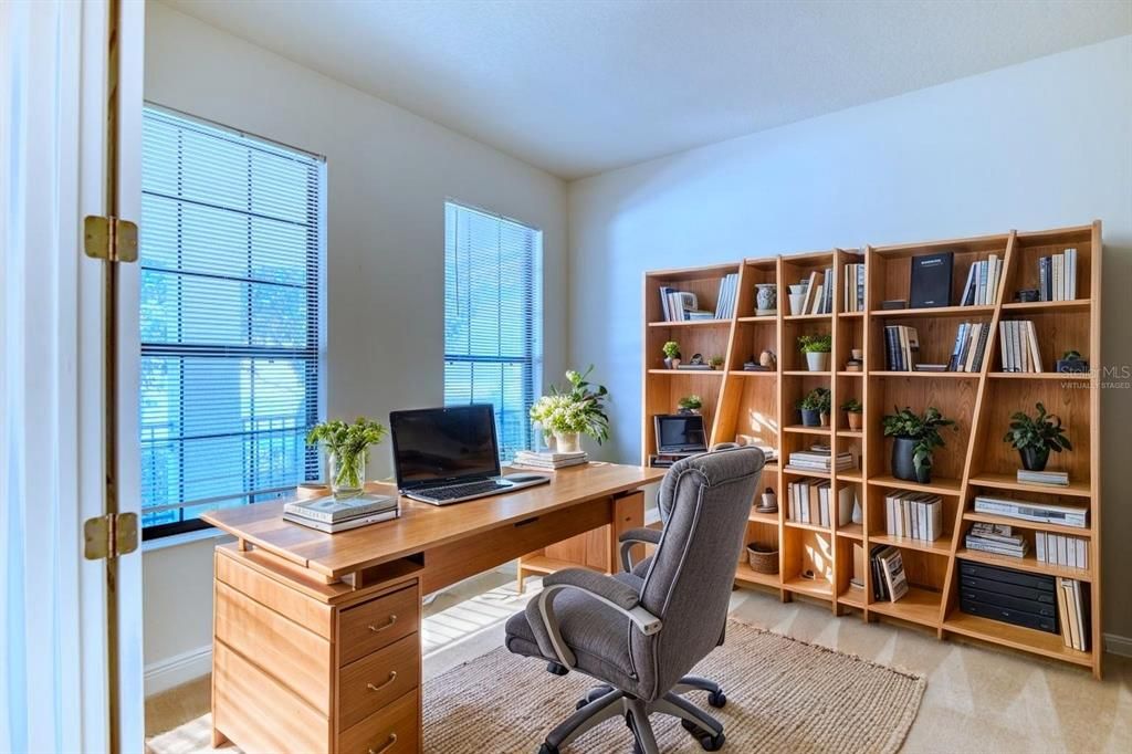 На продажу: $309,900 (2 спален, 2 ванн, 1629 Квадратных фут)