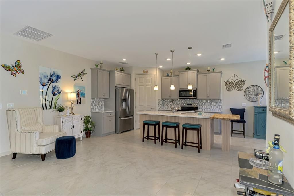 En Venta: $474,700 (4 camas, 2 baños, 2202 Pies cuadrados)