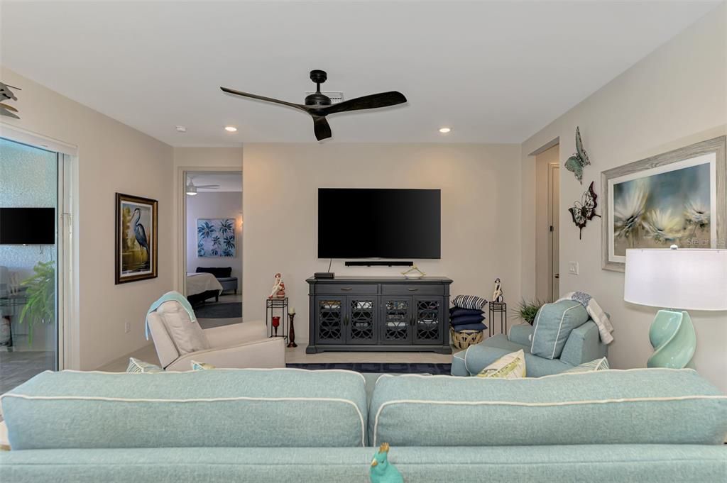 En Venta: $474,700 (4 camas, 2 baños, 2202 Pies cuadrados)