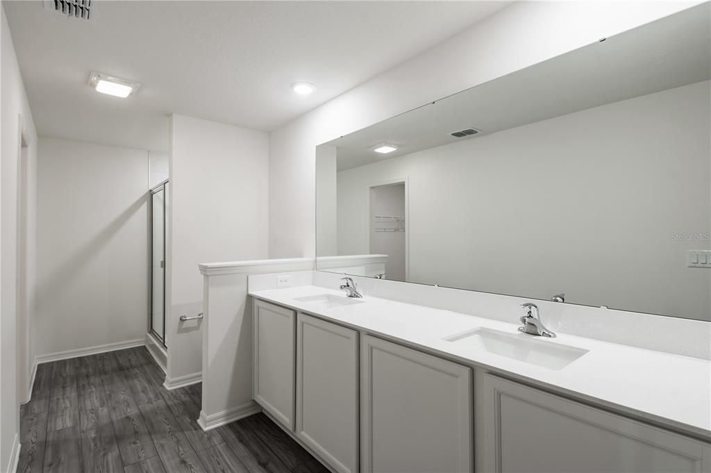 Active With Contract: $266,900 (3 beds, 2 baths, 1795 Square Feet)