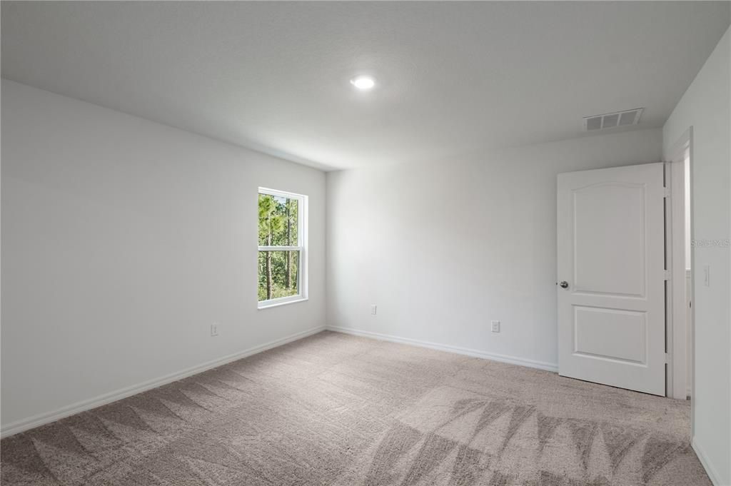 Active With Contract: $266,900 (3 beds, 2 baths, 1795 Square Feet)