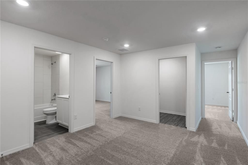 Active With Contract: $266,900 (3 beds, 2 baths, 1795 Square Feet)