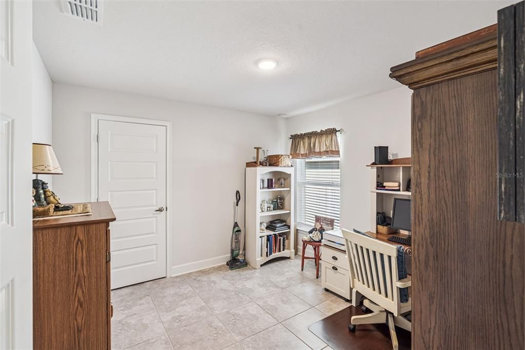 Active With Contract: $425,000 (4 beds, 2 baths, 2145 Square Feet)