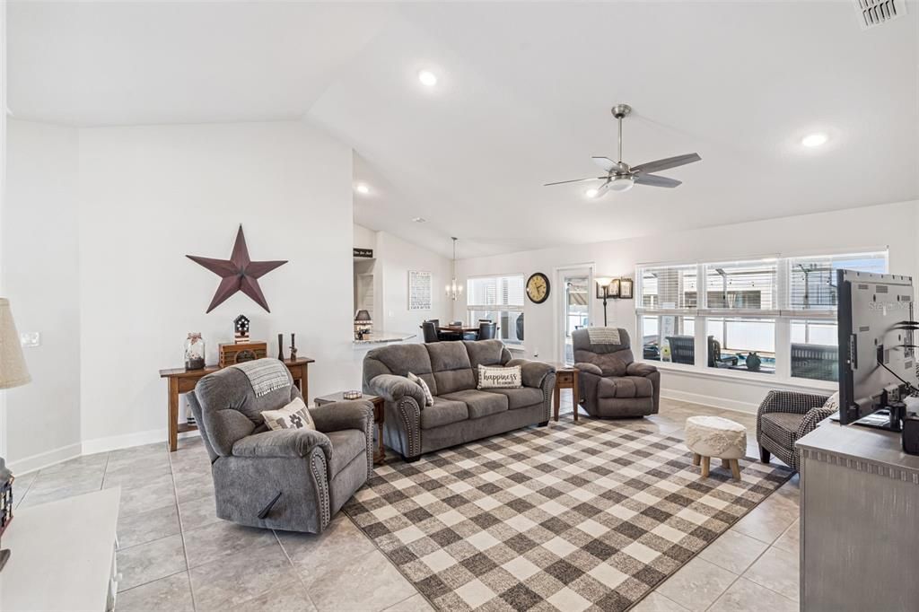 Active With Contract: $425,000 (4 beds, 2 baths, 2145 Square Feet)