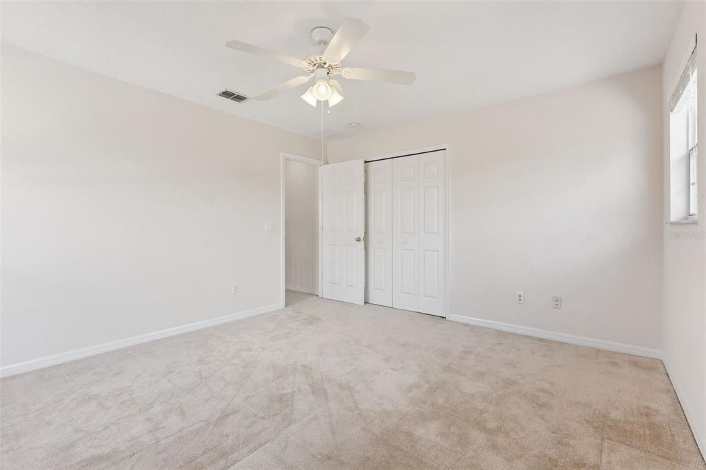 En Venta: $634,000 (5 camas, 2 baños, 3720 Pies cuadrados)