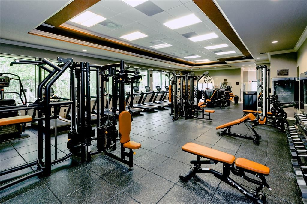 En Venta: $634,000 (5 camas, 2 baños, 3720 Pies cuadrados)