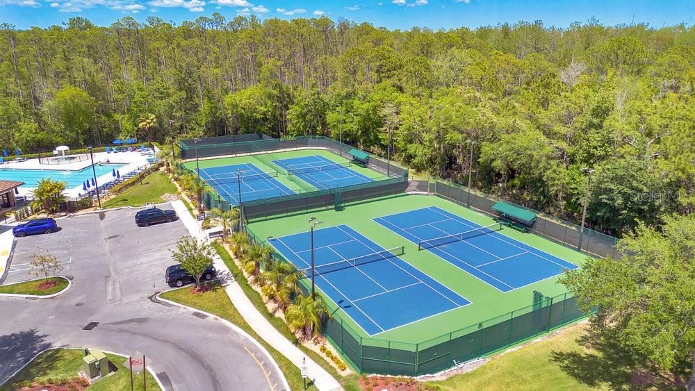 En Venta: $634,000 (5 camas, 2 baños, 3720 Pies cuadrados)