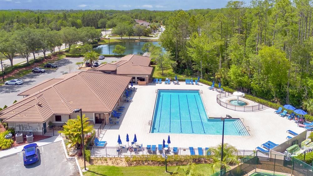 En Venta: $634,000 (5 camas, 2 baños, 3720 Pies cuadrados)